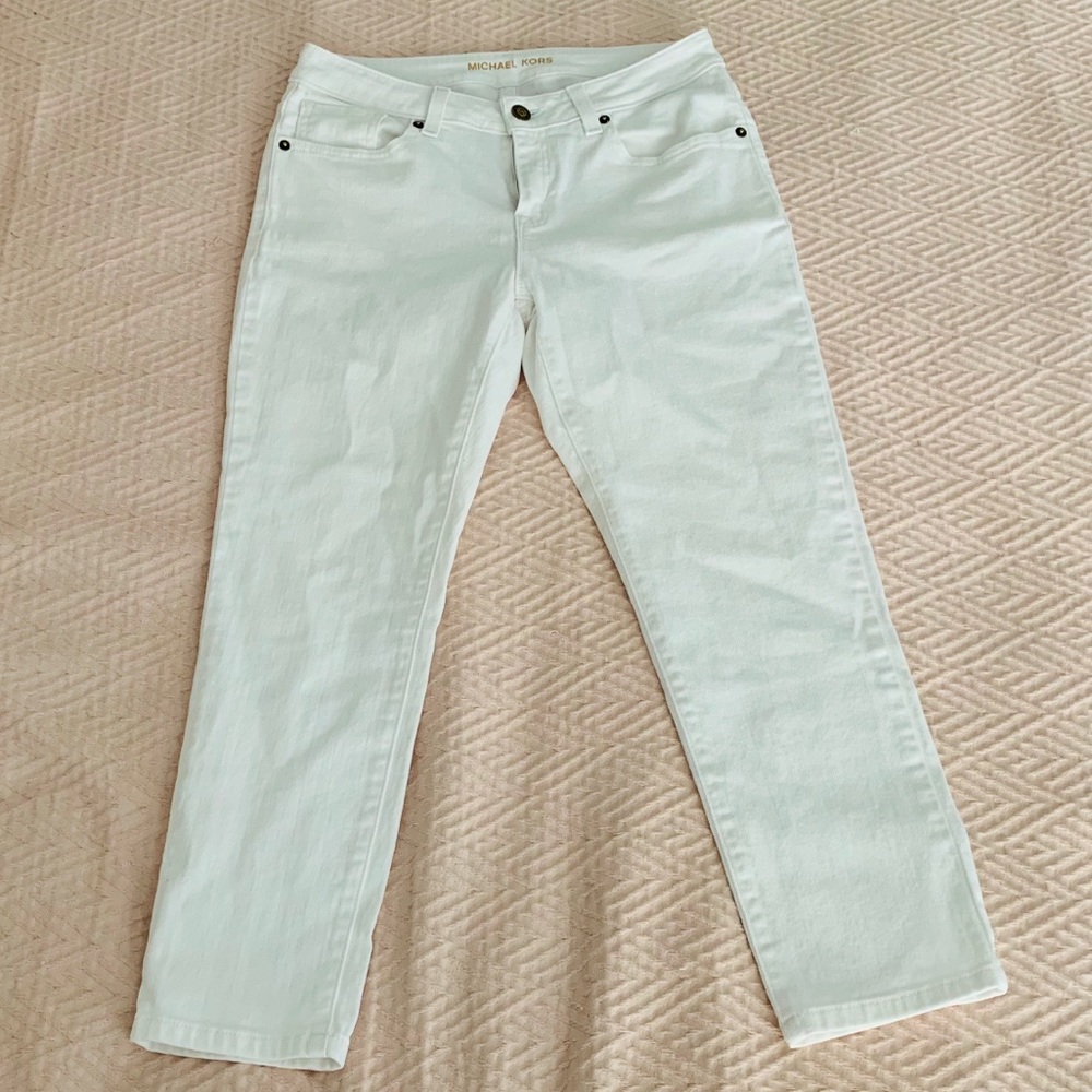 MICHAEL KORS white jeans ankle or shorter size 2